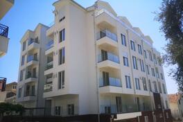 Dvosoban stan 63m2 - Budva - Podkošljun