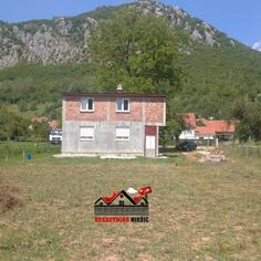 Porodična kuća 65m2 - Nikšić - Liverovići