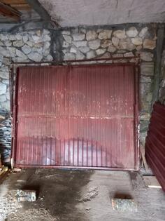 Metalna garažna vrata