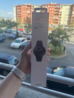 Samsung Galaxy Watch 4 classic  Unisex sat