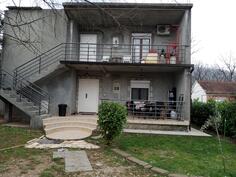 Kuća sa više stanova 100m2 - Danilovgrad - Danilovgrad (uži dio)