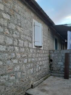 Porodična kuća 370m2 - Herceg Novi - Podgorica (uži dio)
