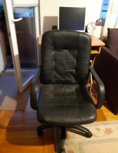 Prodajem malo koristenu kompjutersku stolicu...