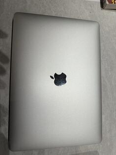 Apple MacBook Air - 13" Intel i3 8GB GB