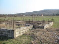Poljoprivredno zemljište 2000m2 - Danilovgrad - Jastreb