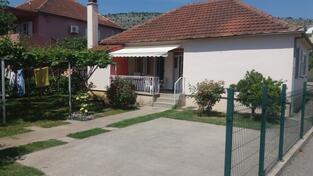 Porodična kuća 96m2 - Podgorica - Tološi