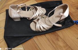 Plesne sandale za djevojčice kao nove