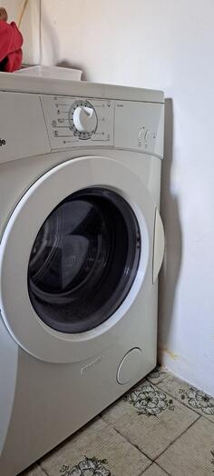 Prodajem 2 mašine za pranje