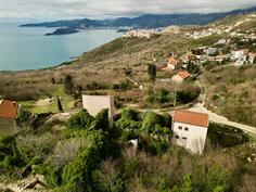 Građevinsko zemljište 569m2 - Budva - Tudorovići