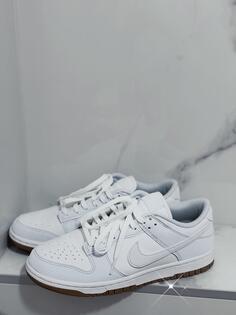 Nike low dunk 