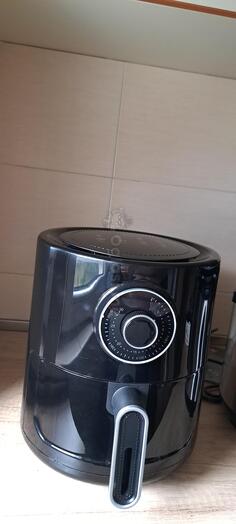 Prodajem  Airfryer