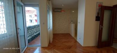 Dvosoban stan 65m2 - Podgorica - Blok 9