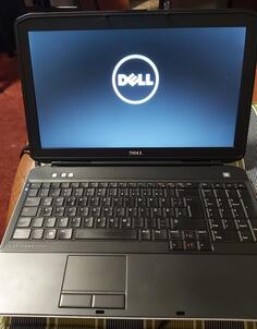 Dell i5, 2 x 2.7 Ghz, 256 gb SSD, 8gb Ram - 15.6" Intel i5 8GB GB