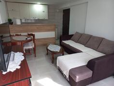 Garsonjera 70m2 - Tivat - Mažina