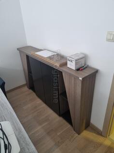 Prodajem sav kancelarijski inventar. Sve je kupljeno 2018 godine i u dobrom je stanju.