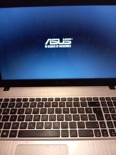 Asus Vivobook x540s - 15.4" Intel i3 4GB GB