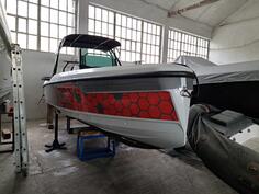 Boat care services, all year long. Boat washing and cleaning, polishing, winter care