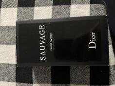 Prodajem parfem Dior Sauvage