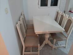 Prodajem nov trpezarijski sto sa kompletom od 6 stolica 