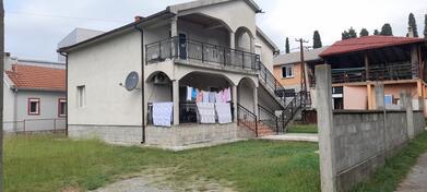 Kuća sa više stanova 220m2 - Danilovgrad - Grbe