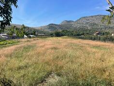 Poljoprivredno zemljište 2000m2 - Podgorica - Grbavci