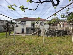 Porodična kuća 95m2 - Podgorica - Momišići