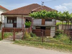 Porodična kuća 105m2 - Nikšić - > Okolina grada