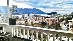 Dvoiposoban stan 76m2 - Budva - Babin Do