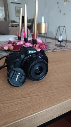 Canon EOS R 100 Fotoaparat