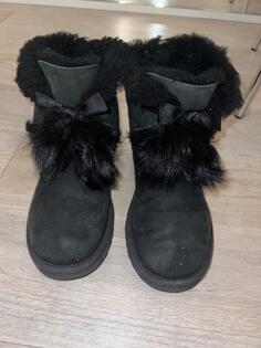 Original Ugg cizme broj 39