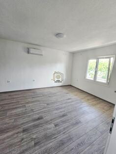 Dvosoban stan 90m2 - Podgorica - Masline
