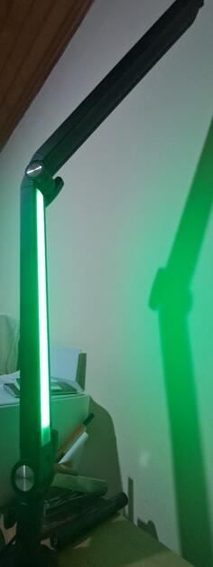 Stalak za mikrofon sa led osvetljenjem u vise boja 