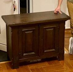 Drveni komoda, Samopreuzimanje / Bečići,  40 cm – dubina, 93 cm – dužina, 72 cm – visina