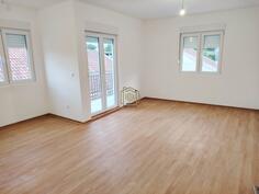 Dvosoban stan 60m2 - Podgorica - Zelenika