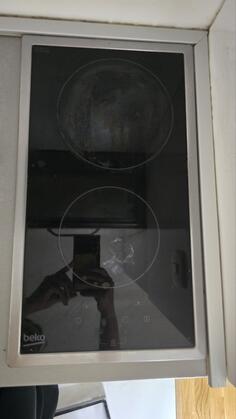 Prodajem ugradnu ploču sa 2 ringle