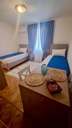 Garsonjera 30m2 - Bar - Centar grada