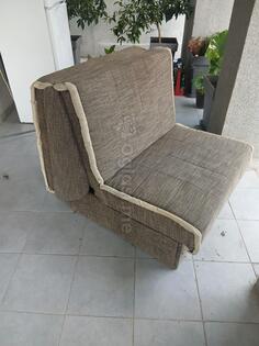 Prodajem Mojca fotelju na razvlacenje