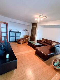 Dvosoban stan 80m2 - Budva - > Okolina grada