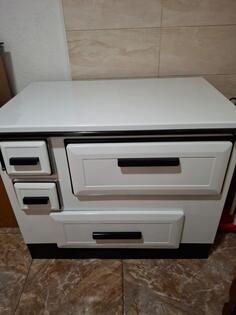 Prodajem sporet na drva