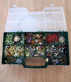 Prodajem repromaterijal za izradu nakita