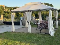 Porodična kuća 100m2 - Podgorica - Konik