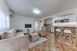 Jednosoban stan 55m2 - Bar - Dobra Voda