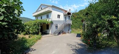 Porodična kuća 247m2 - Kotor - > Okolina grada
