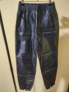 Metalic plave sportske pantalone