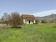 Poljoprivredno zemljište 2700m2 - Danilovgrad - Donji Martinići