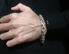 Muska legendarna narukvica versus plet