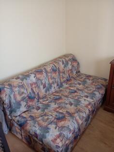 Mojca dvosjed i fotelja