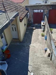 Porodična kuća 80m2 - Podgorica - Stara Varoš
