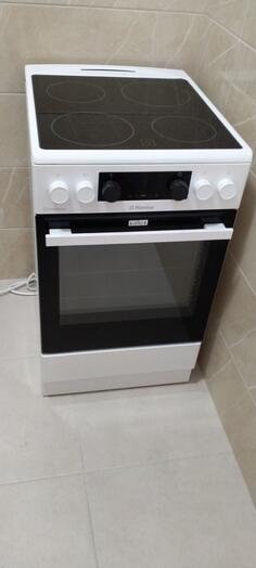 Prodajem elektricni sporet slabo koriscen