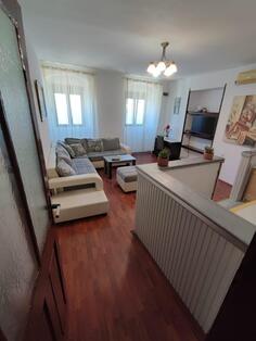 Trosoban stan 100m2 - Kotor - Prčanj